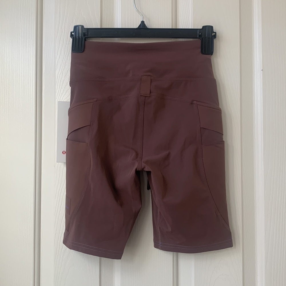 NWT lululemon cargo SHR hiking shorts 8” Dark oxide brown size 4 - Picture 6 of 13